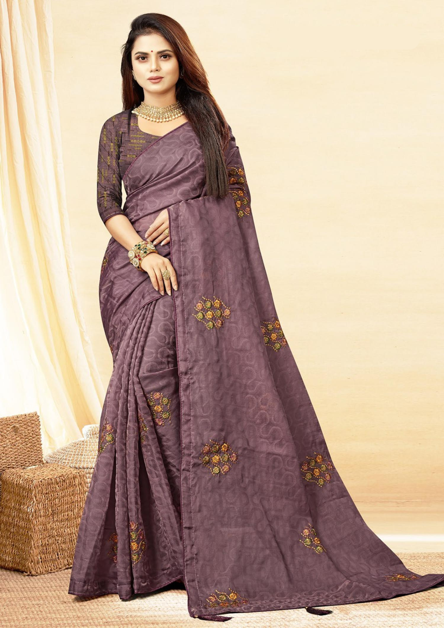 Elegant Charcoal Grey Embroidered Silk Saree with Contrast Blouse - Image 2